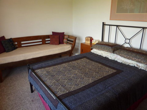 31 Elizabeth Crescent - QLD Tourism 1