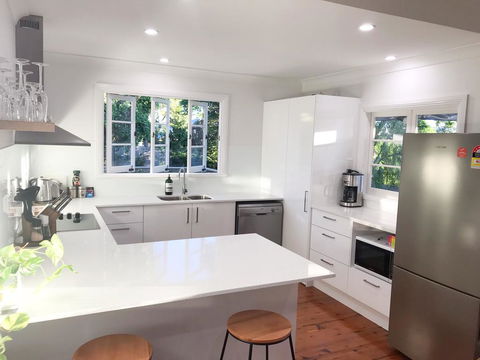 4 Bedroom House - Walk To Southbank - QLD Tourism 0
