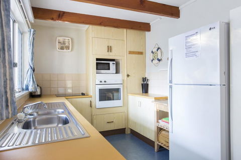 45 Golf Ave - Superb Location - QLD Tourism 2