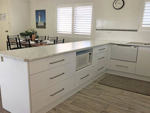 5 'Intrepid' 3 Intrepid Close - Perfect Beachfront Location - QLD Tourism 1