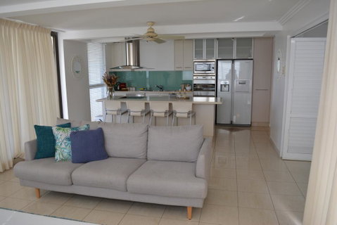 5,  Apartment On The Esplanade - QLD Tourism 1