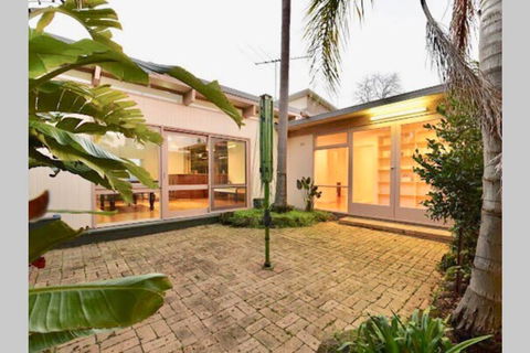 6 Bedroom Beautiful And Comfy Family House - Queensland Tourism 3