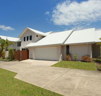 60 Beachway Parade Marcoola 500 BOND Linen supplied - QLD Tourism