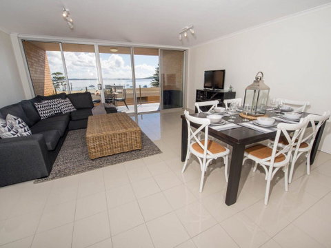7 'The Crest' 6-8 Tomaree St - Stunning Unit With Spectacular Water Views. - QLD Tourism 2