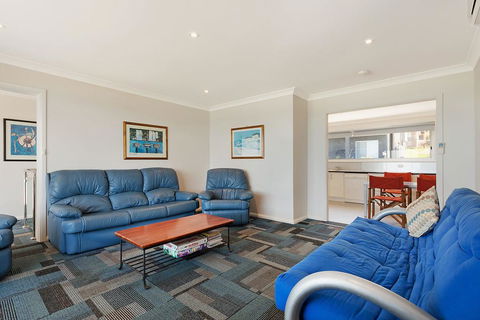 81 Dalmeny Drive - Beach House - QLD Tourism 2