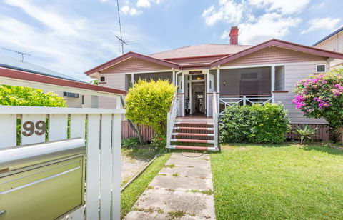99 Kirkland Bed & Breakfast - QLD Tourism 1