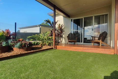 A Beach Getaway - QLD Tourism 0