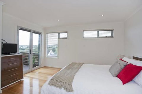 A Beautiful Beach House Torquay - QLD Tourism 2