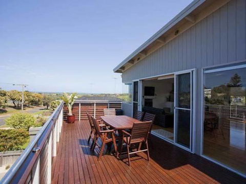 A Beautiful Beach House Torquay - QLD Tourism 0