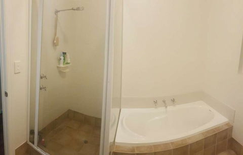 A Better Life Animal Sanctuary FarmStay - Private Two-Bedrooms, Lounge Room & Bathroom & Toilet, Shared Kitchen - QLD Tourism 1