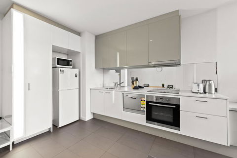 A Bright & Airy CBD Apt Next To Southern Cross - QLD Tourism 2