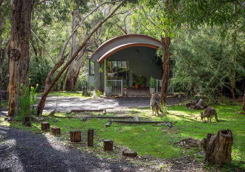 A Heavenly Escape - Queensland Tourism 0