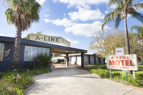 A Line Motel - QLD Tourism 0