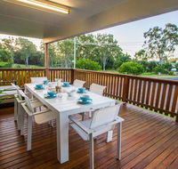 A Lure - Queensland Tourism