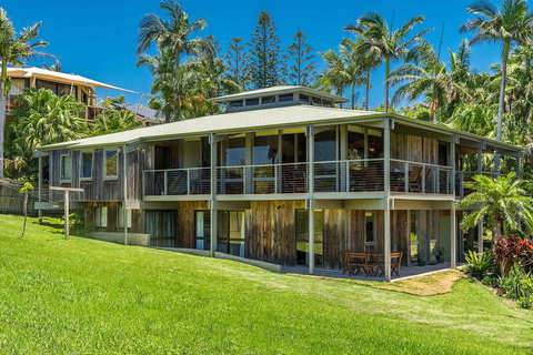 A PERFECT STAY - Cape Breeze - Queensland Tourism 1