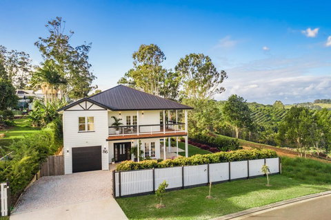 A PERFECT STAY - Serenade - Queensland Tourism 3