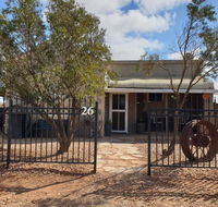 A real bush retreat. Kangas Emus  Starry Skies. - Queensland Tourism