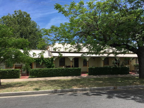 A Settlers Cottage Accommodation Bathurst CBD - QLD Tourism 0