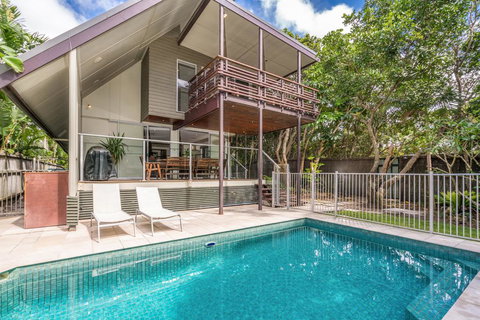 A SWEET ESCAPE - Ariel's - Queensland Tourism 0