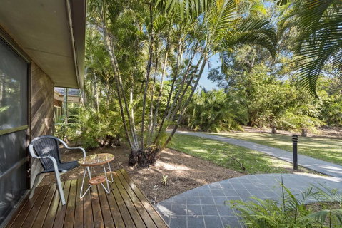 Aanuka Tropical Spa Bure - QLD Tourism 3
