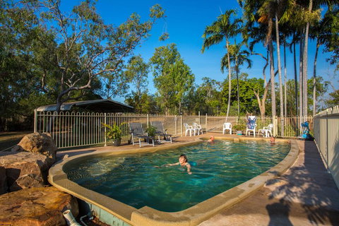 AAOK Lakes Resort And Caravan Park - QLD Tourism 0
