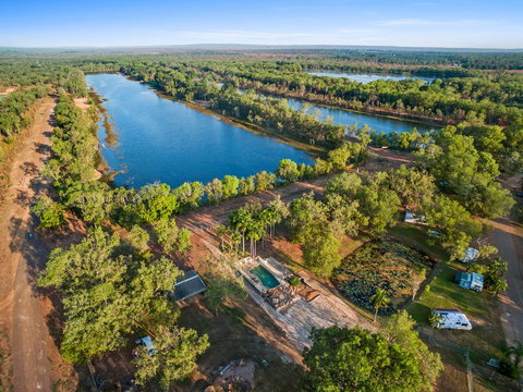 AAOK Lakes Resort And Caravan Park - QLD Tourism 3