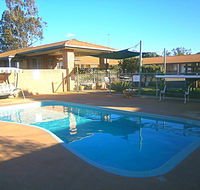 Aaron Inn Motel - Queensland Tourism