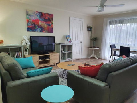 Abalone Guest Accommodation - Queensland Tourism 1
