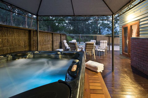 Abbotts Rest - QLD Tourism 1