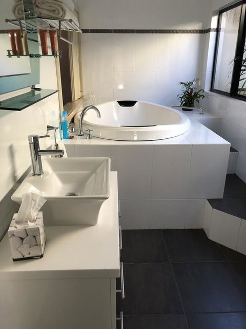 About Time Retreats- Studio Seven - QLD Tourism 1
