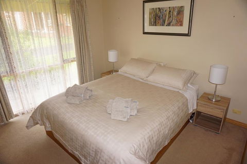 Abrigo Apartment - QLD Tourism 1