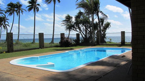 ABSOLUTE BEACH FRONT MACKAY - Comfort Resort Blue Pacific - QLD Tourism 1