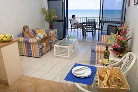 Absolute Beachfront With Million Dollar Views - Queensland Tourism 2