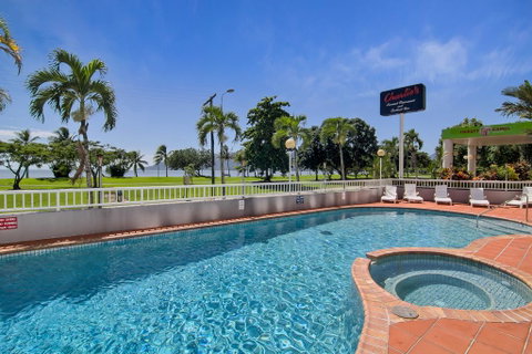 Acacia Court Hotel - QLD Tourism 1