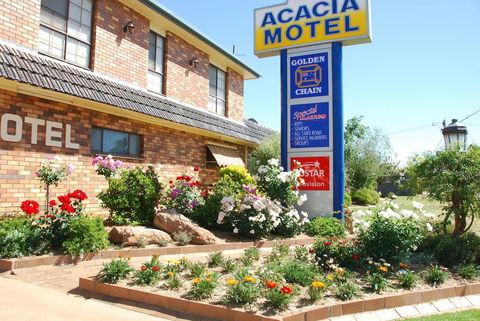 Acacia Motel - QLD Tourism 0