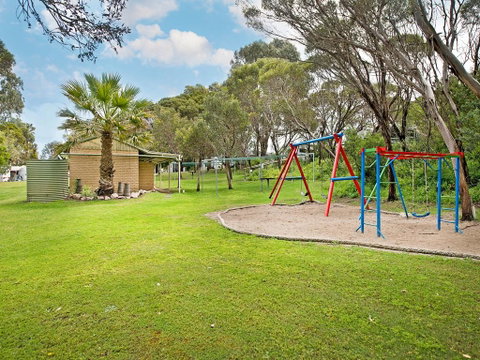 Acclaim Pine Grove Holiday Park - QLD Tourism 3