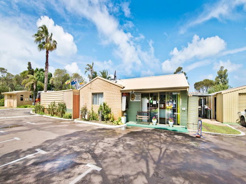 Acclaim Pine Grove Holiday Park - QLD Tourism 2