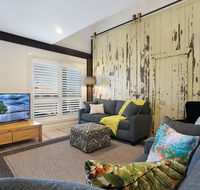 Accommodation Hunter - James Street Morpeth - QLD Tourism
