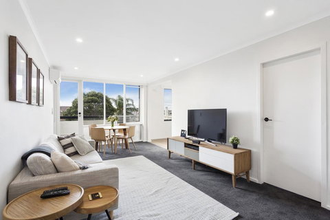 Ace's Place - Queensland Tourism 0