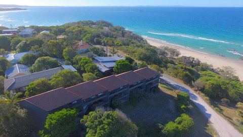 Acutterbove - Queensland Tourism 2