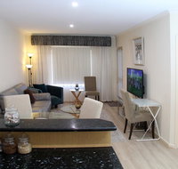 ADELAIDE CBD APARTMENT - 3BR 2BATH  CARPARK - QLD Tourism