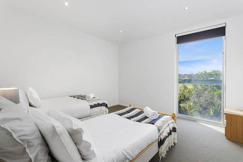 DREW Golfers Delight Close To St Andrews Beach - QLD Tourism 3
