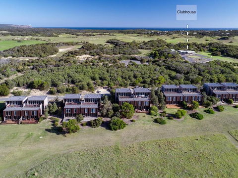 DREW Golfers Delight Close To St Andrews Beach - QLD Tourism 2