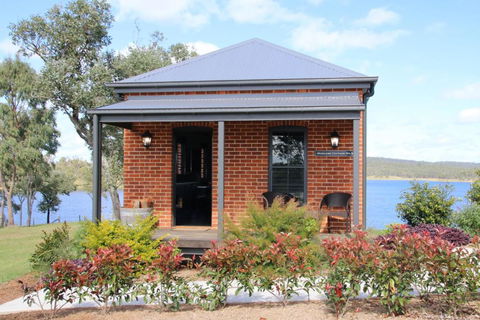 Dusty Hill Vineyard - Moffatdale - QLD Tourism 4