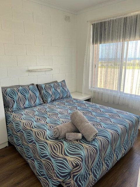 Edithburgh Foreshore Apartments - QLD Tourism 3