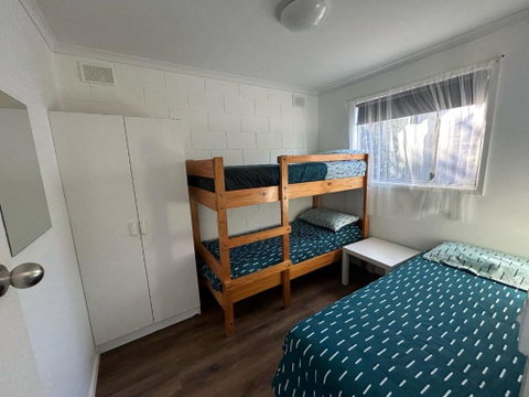 Edithburgh Foreshore Apartments - QLD Tourism 4