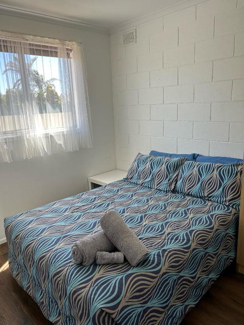 Edithburgh Foreshore Apartments - QLD Tourism 1