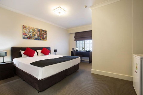 Enfield Hotel - QLD Tourism 1