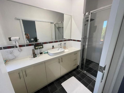 Equitice Spring Moonlight Villa - QLD Tourism 2