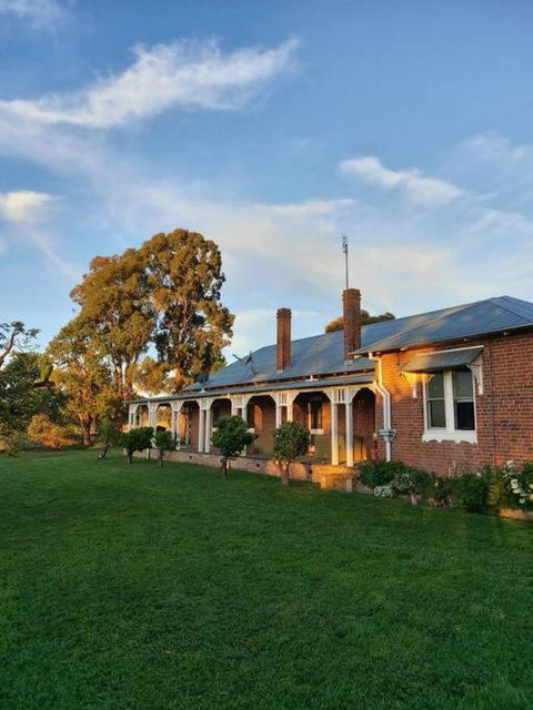 Experience The Charm Of Little Plains Homestead - QLD Tourism 0